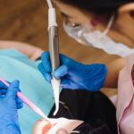 implanturi dentare
